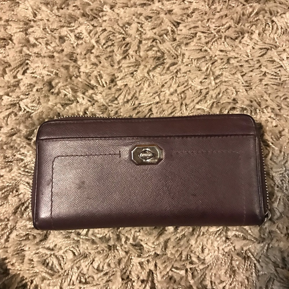 Coach 12 card eggplant purse